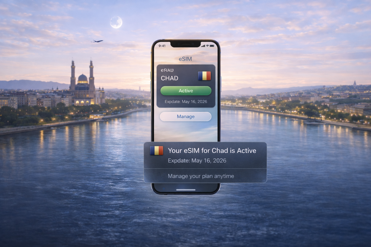סמארטפון עם eSIM פעילה לצ'אד מרחף באוויר על רקע עיר ערב עם נהר, אור רך, ממשק אפליקציה מודרני, קומפוזיציה מינימליסטית
