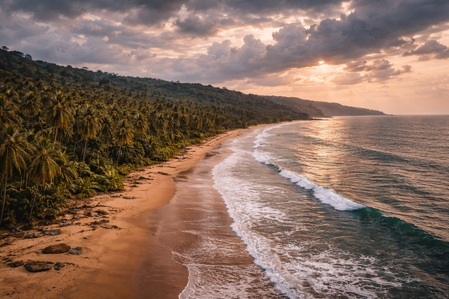 Pietinė Liberijos pakrantė su tuščiais paplūdimiais